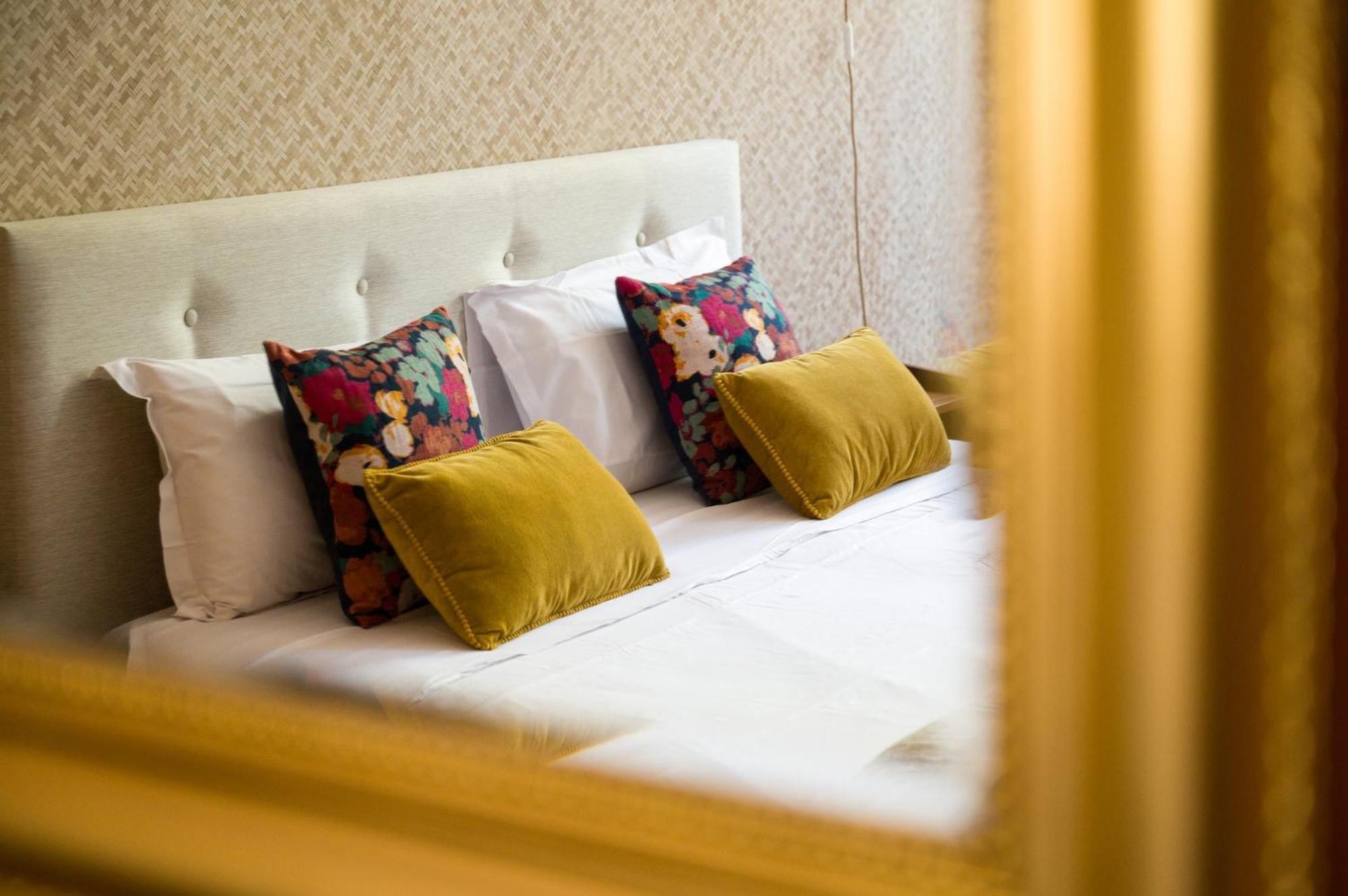 Grand Hotel De La Poste - Lyon Sud - Vienne エクステリア 写真